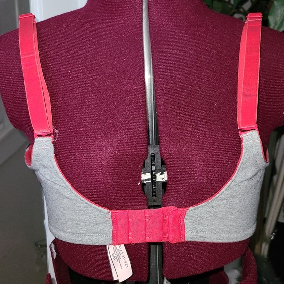 FUN RED PLAID VICTORIA'S SECRET BRA - Picture 2 of 4